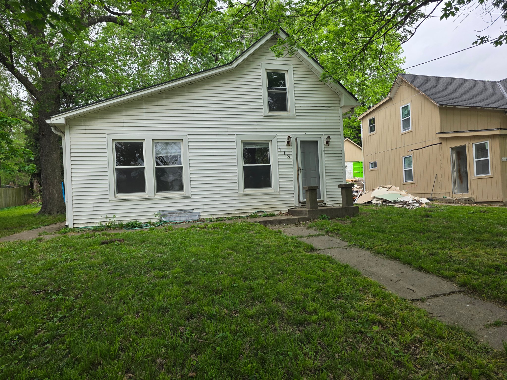 Sugar Creek House: 118 S Northern Blvd