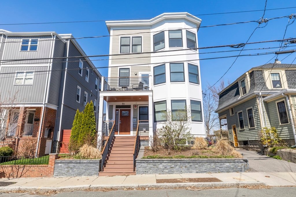 Somerville Condo: 86 Fremont St