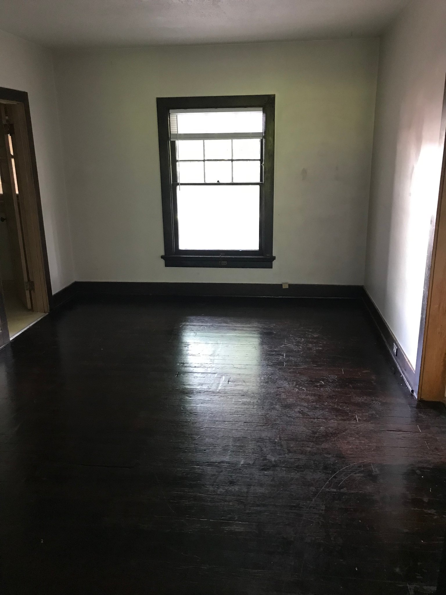 Dayton Apartment: 118 Clay St