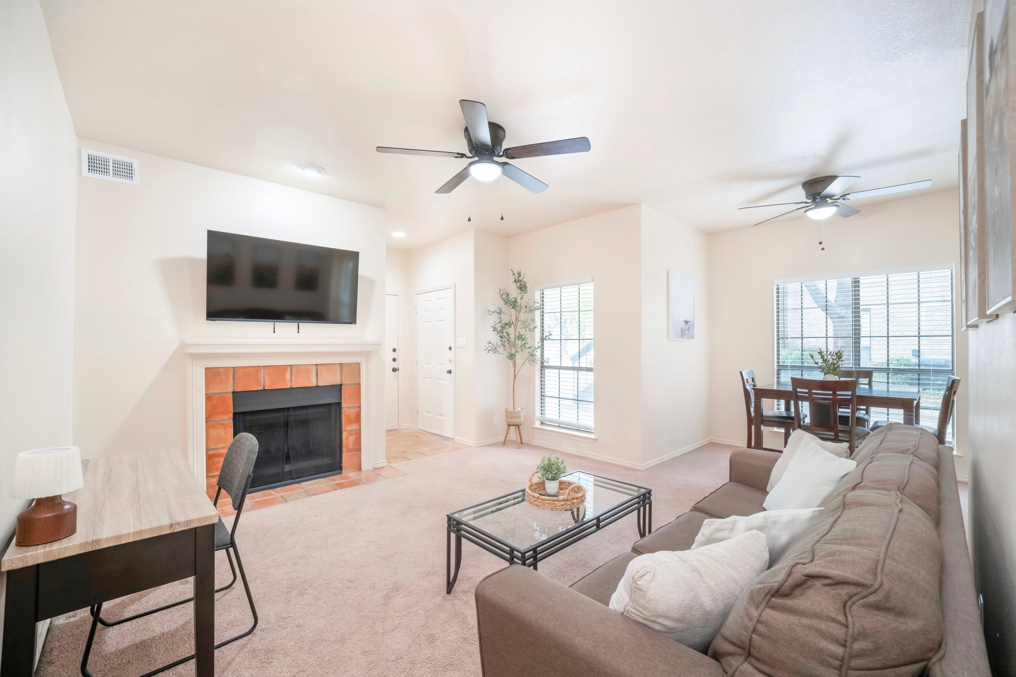 San Antonio Apartment: 11903 Parliament