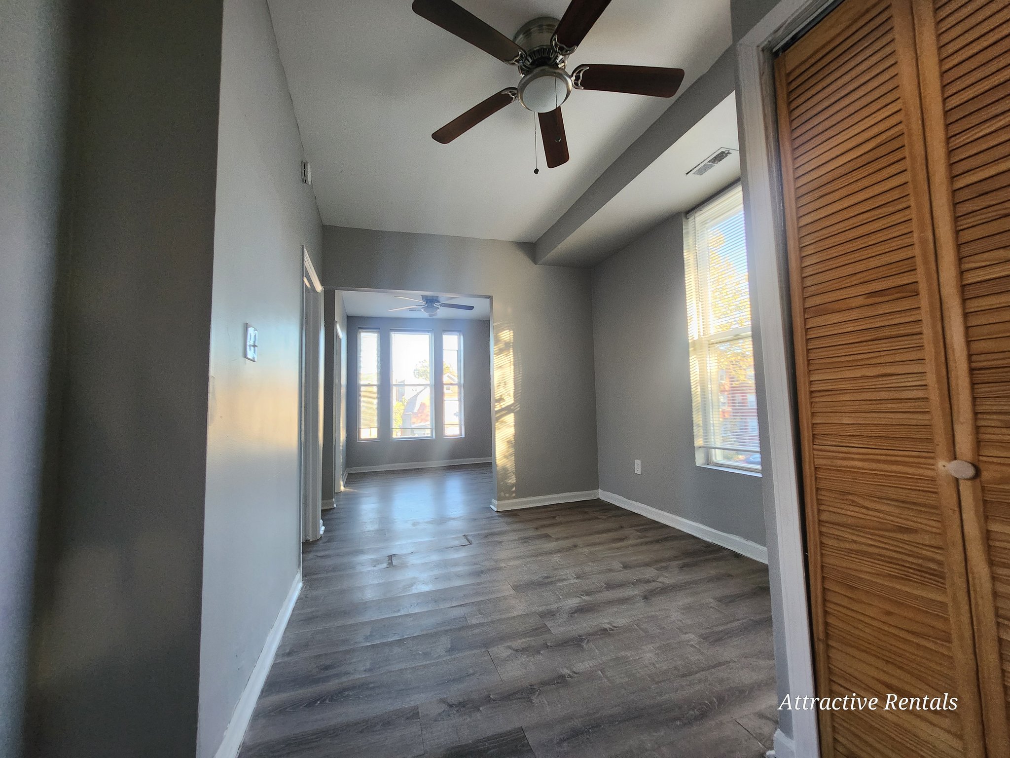 Chicago Apartment: 7134 S Cornell Ave