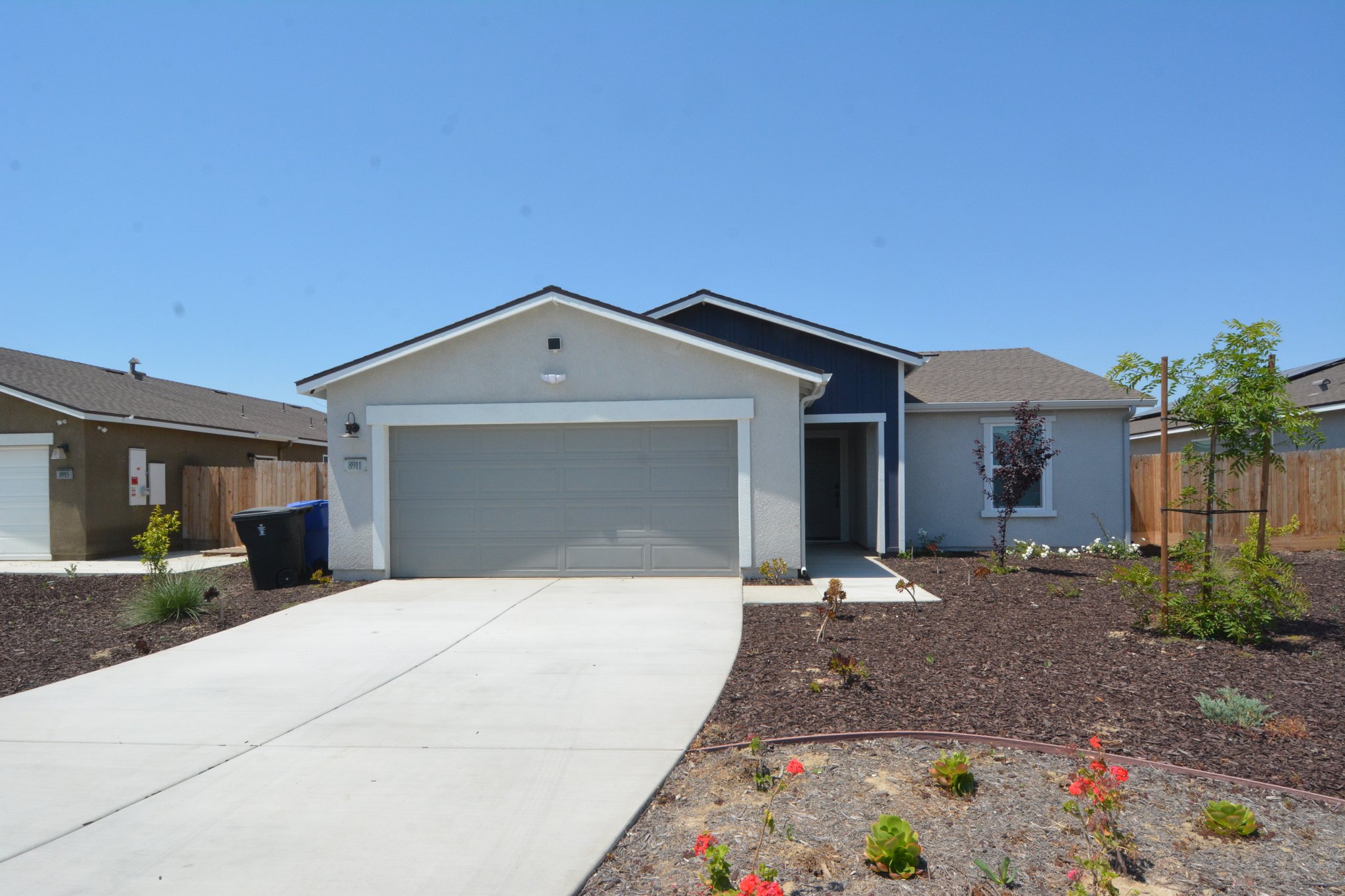 Bakersfield House: 8911 Tristania Place