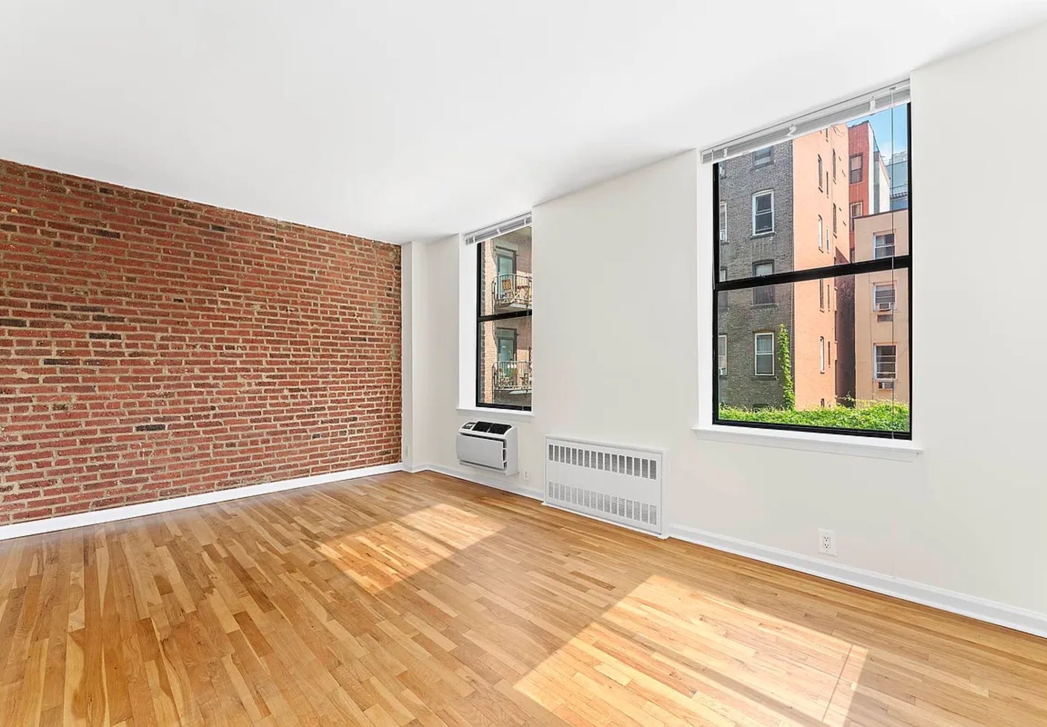 New York Apartment: 201 E 12th St
