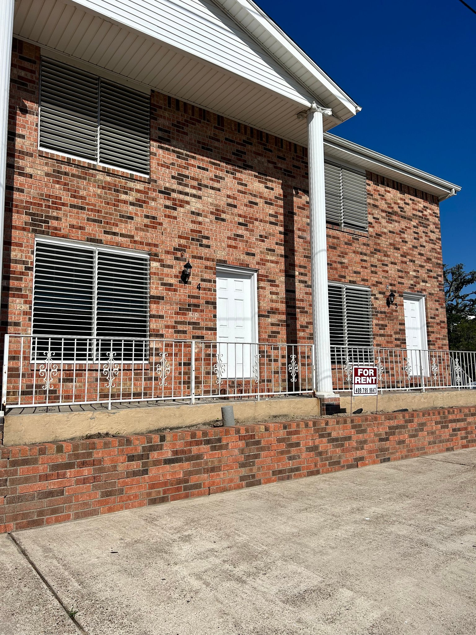 Galveston Apartment: 711 7th St