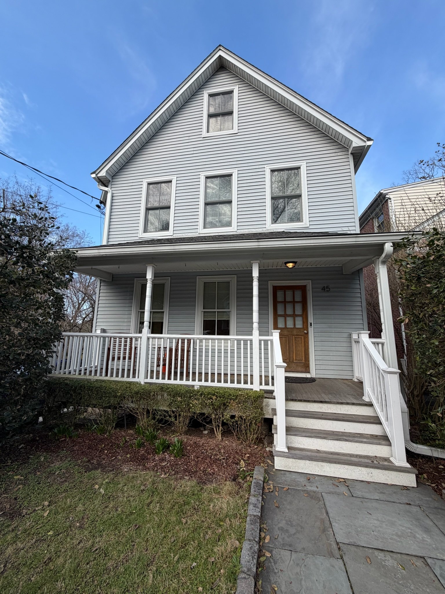 White Plains House: 45 Washington Ave N