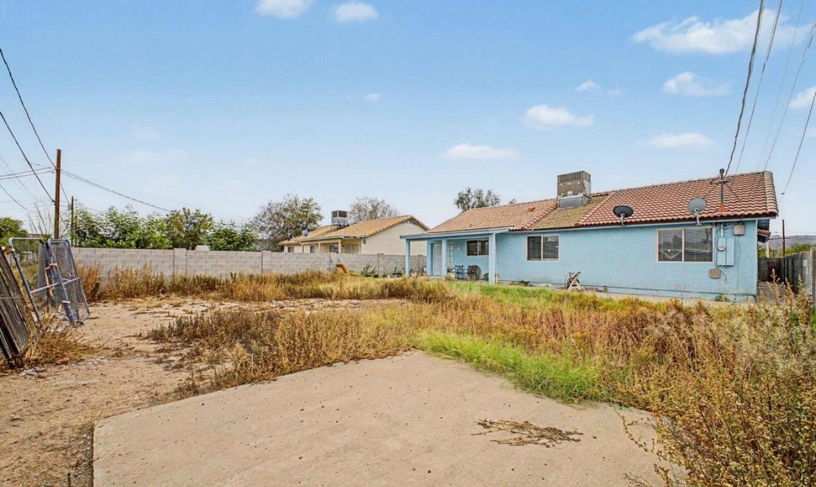 Phoenix House: 2722 E Marguerite Ave