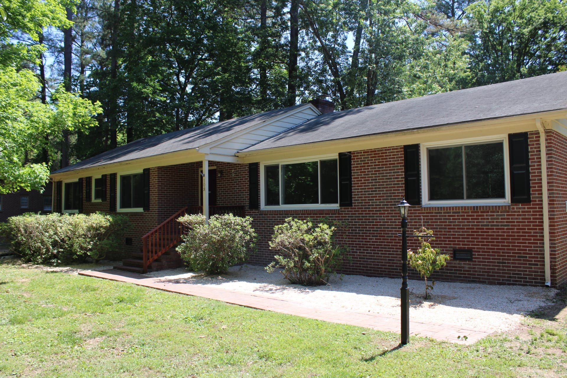 Kenbridge House: 109 Hillcrest Ln
