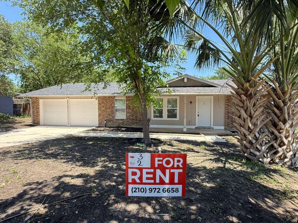 San Antonio House: 8350 Hastings