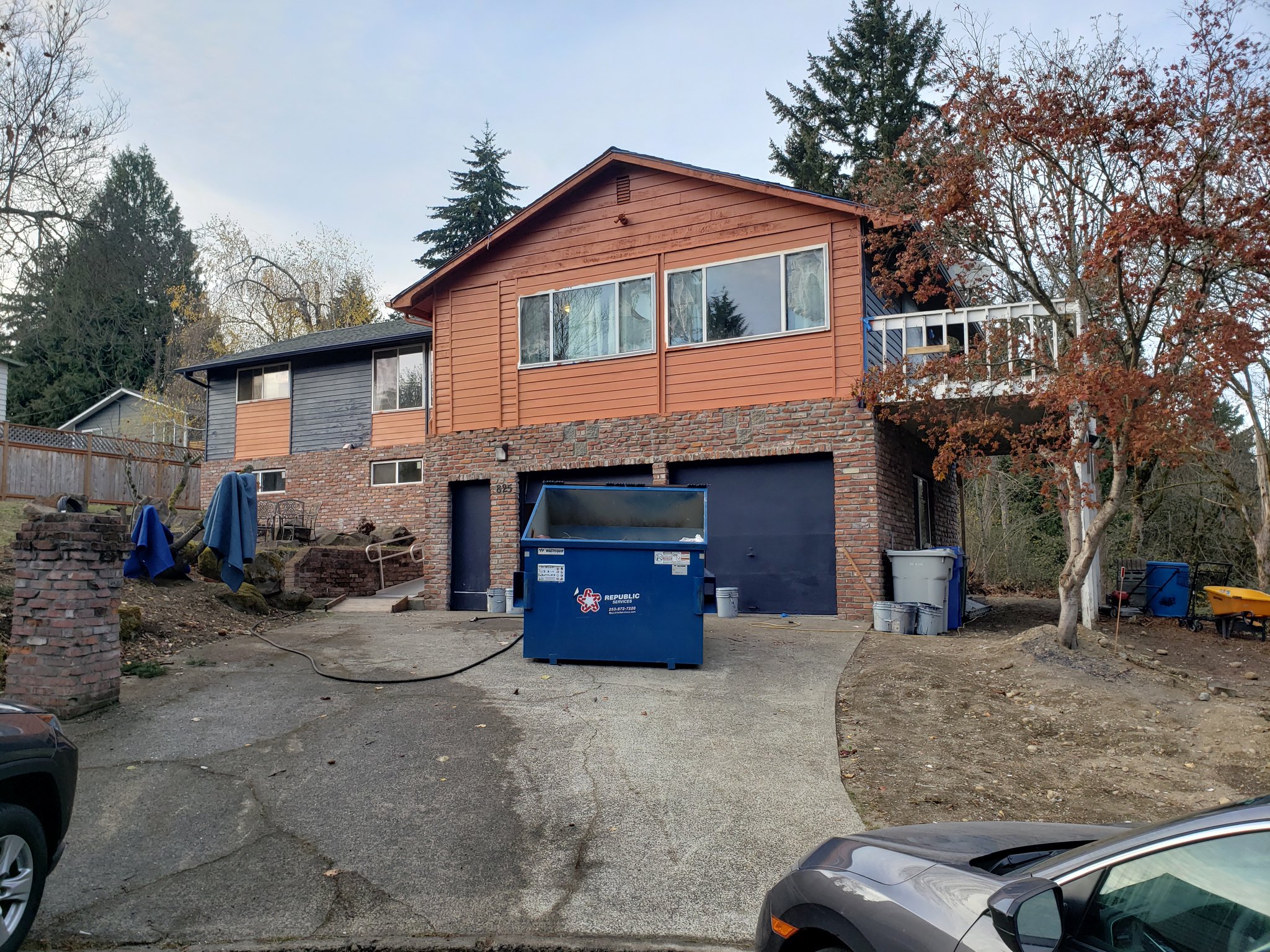 KENT House: 825 TILDEN AVE