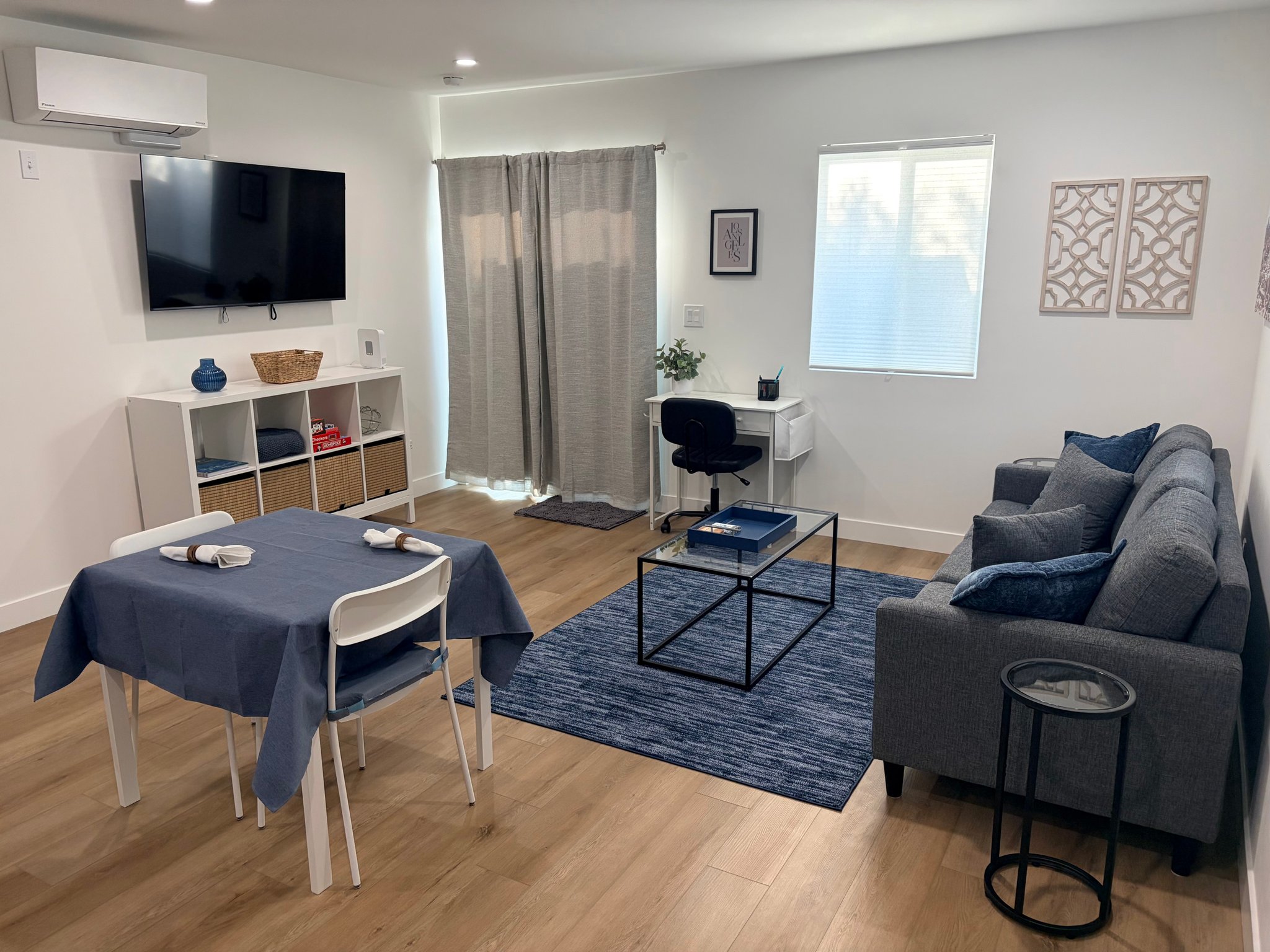 los angeles House: 1317 avenue 50