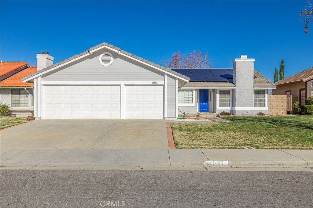Palmdale House: 2047 Sundance Ct