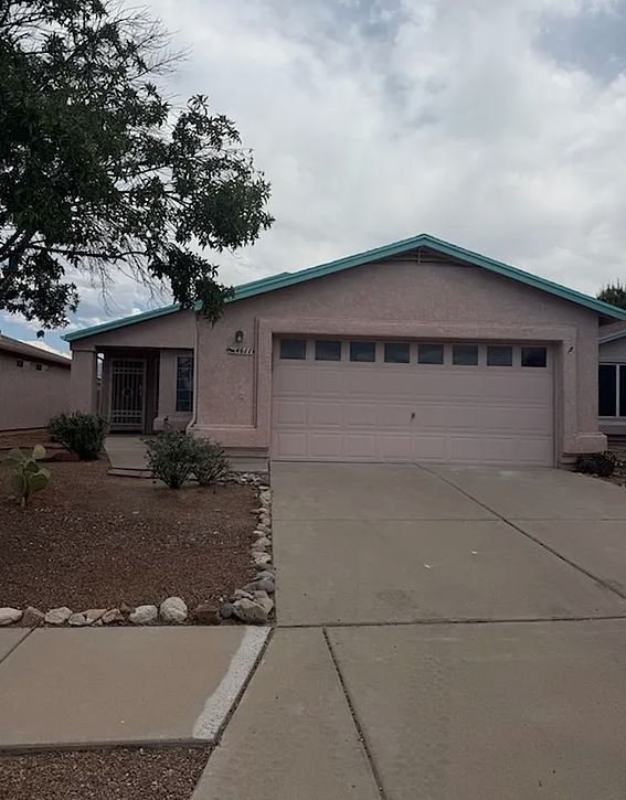 Tucson House: 4611 South Foxdale Drive