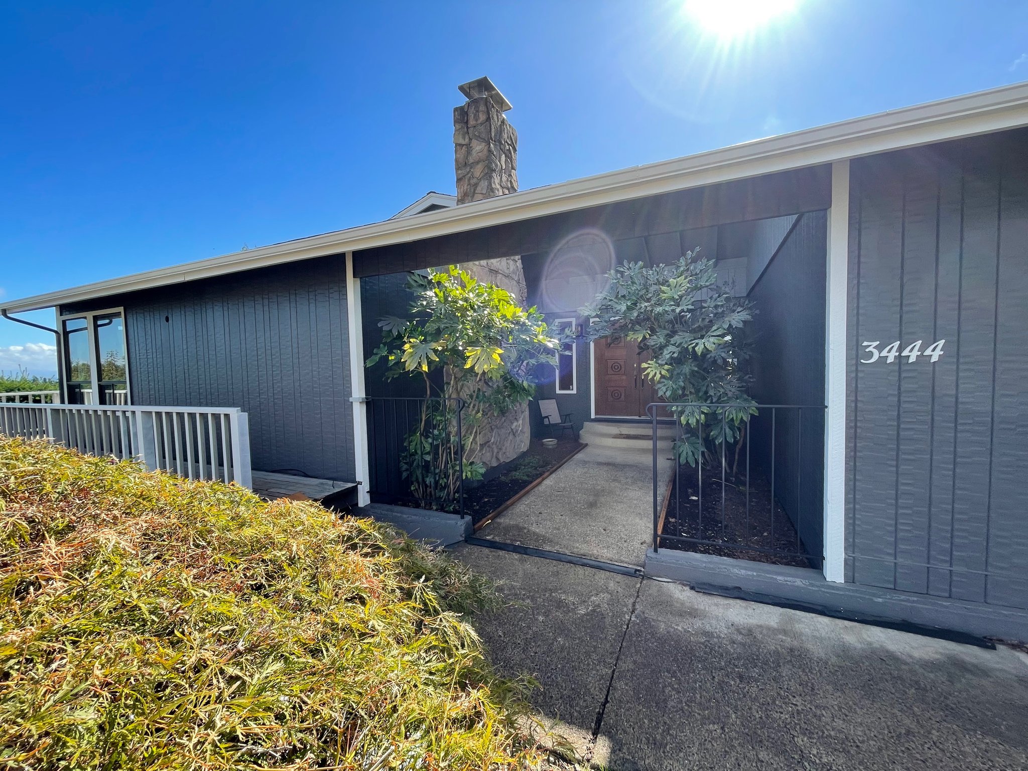 Salem House: 3444 Glen Creek Rd NW