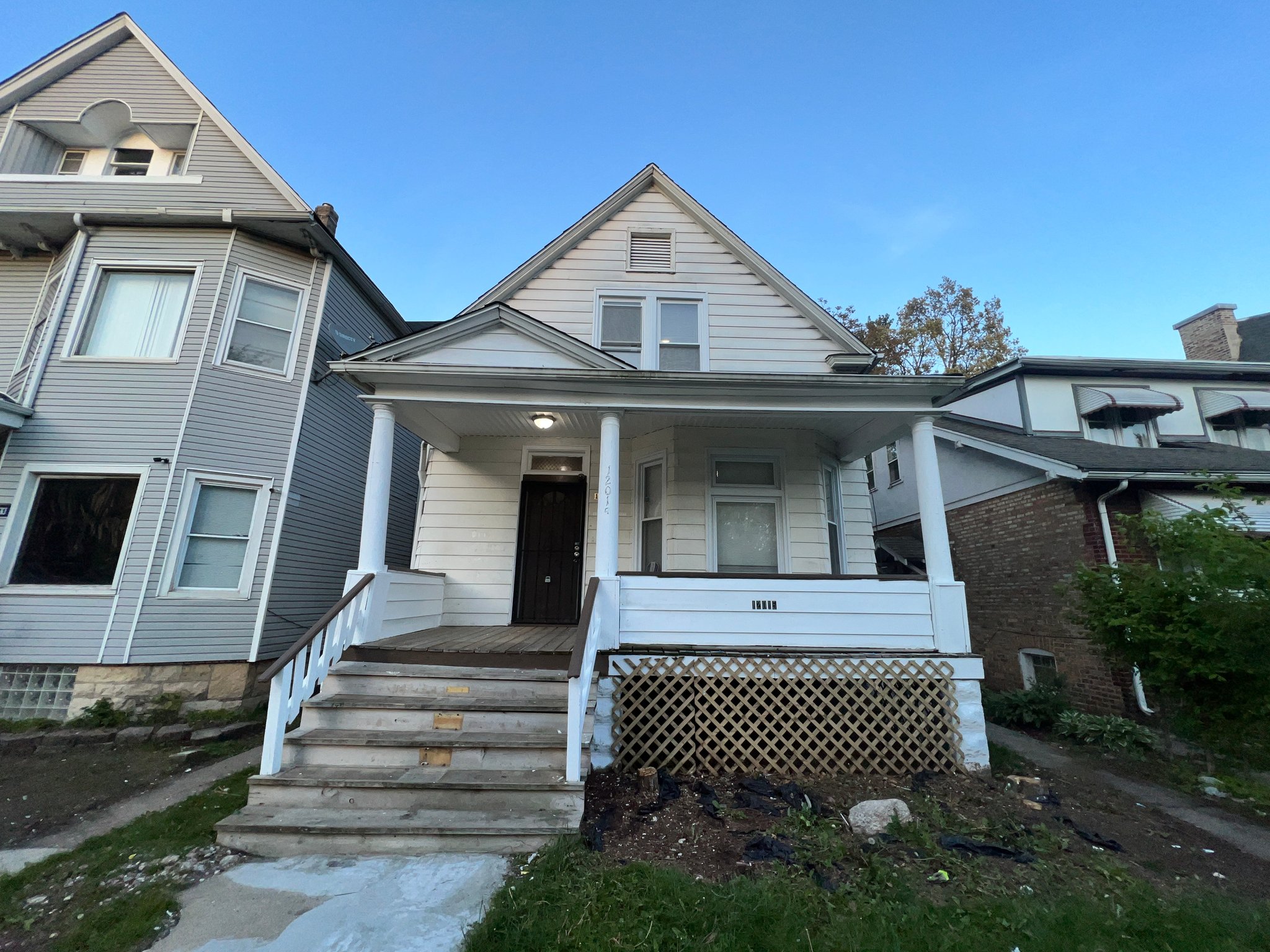 Chicago House: 12015 S Stewart Ave