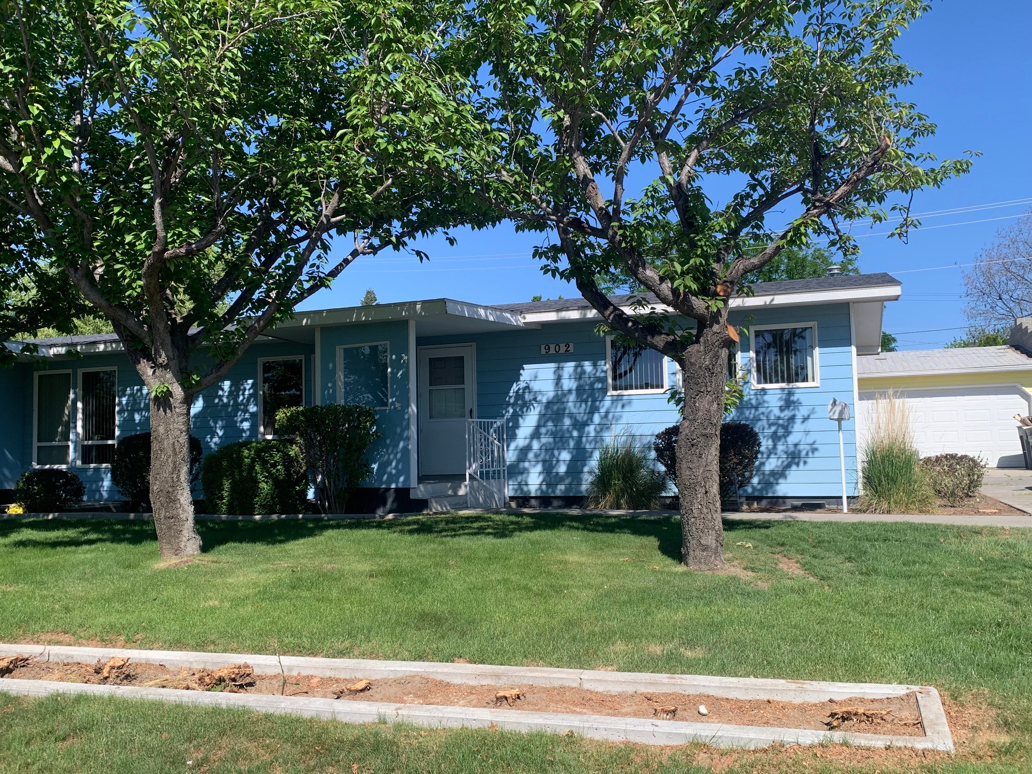Richland House: 902 Birch Ave