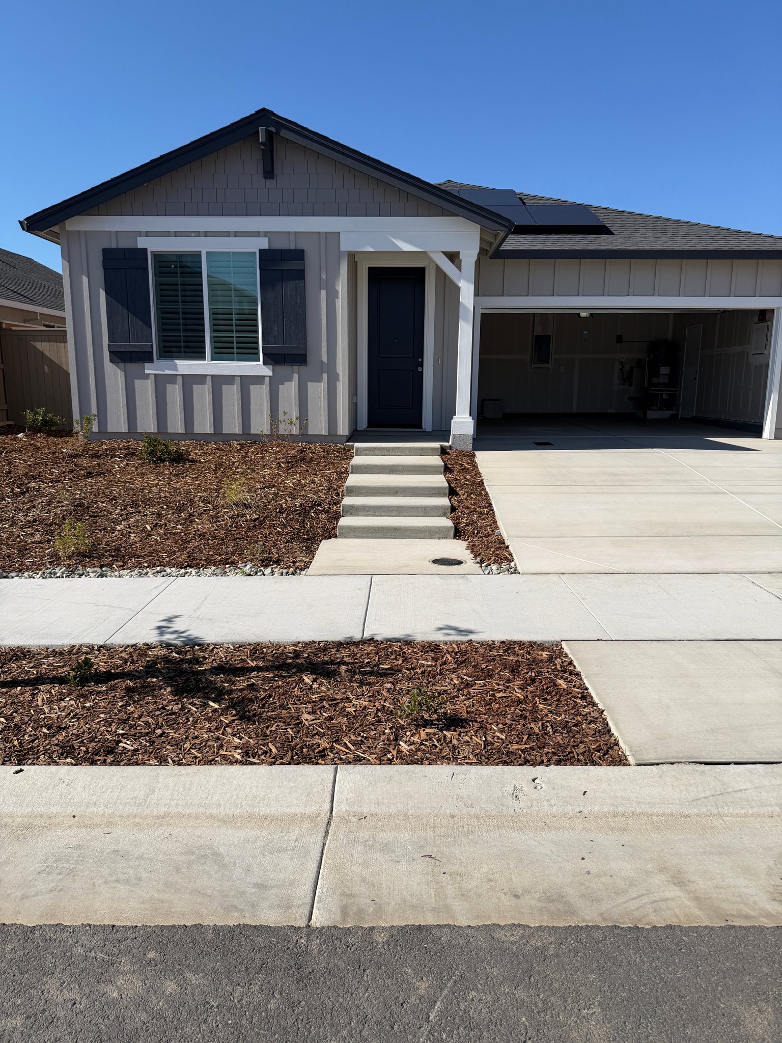 Roseville House: 2704 Contour Way