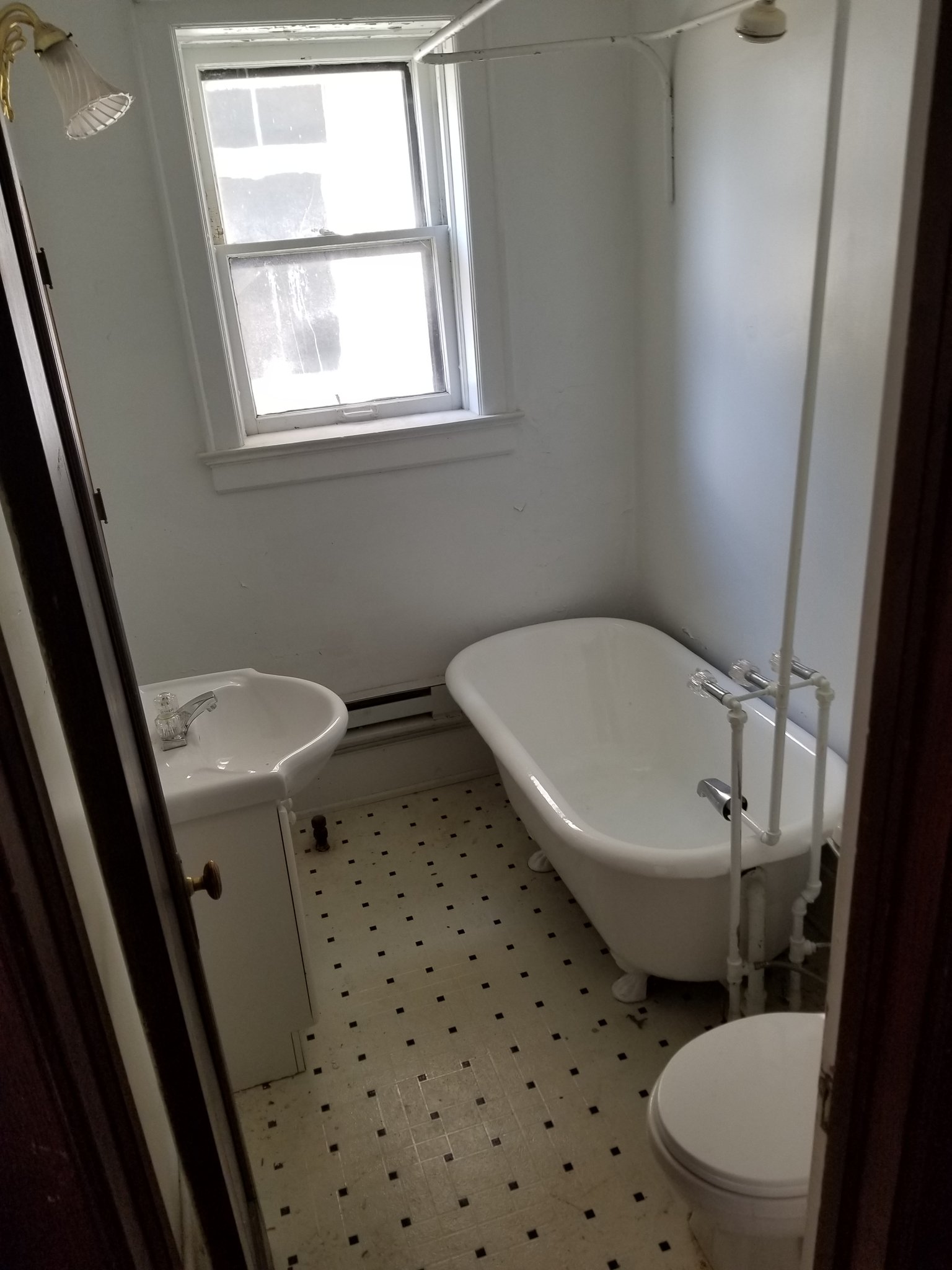 Elgin House: 314 E Chicago St
