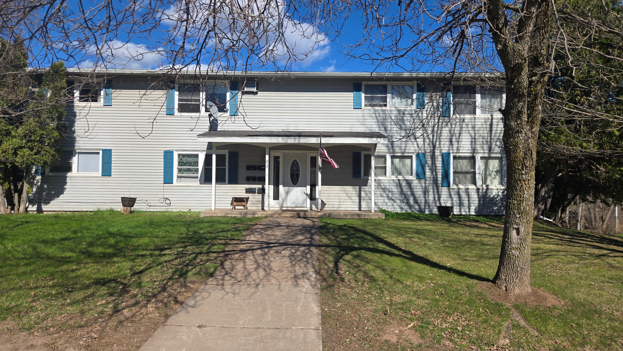 Proctor Apartment: 818 2nd Ave