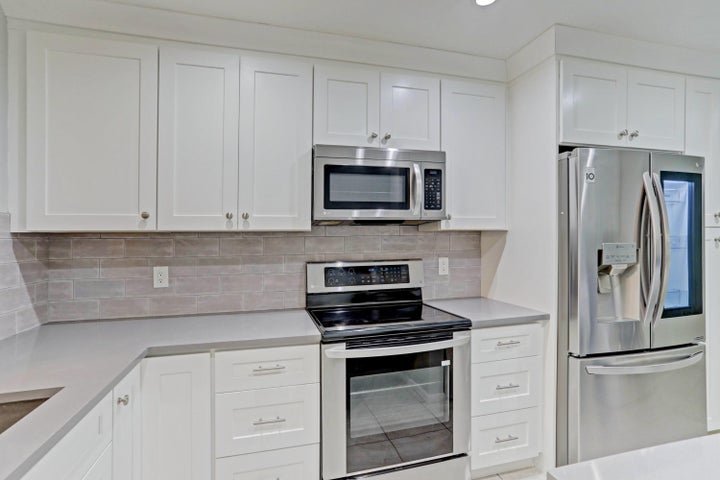 Delray Beach Condo: 3011 SW 21st Terrace 382a