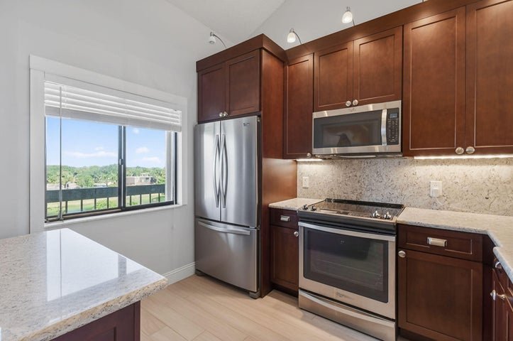 Jupiter Condo: 701 Seafarer Circle 504