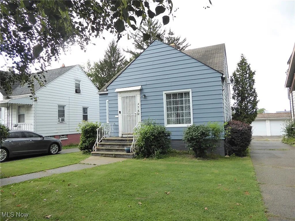 Garfield Heights House: 4762 E 90th St