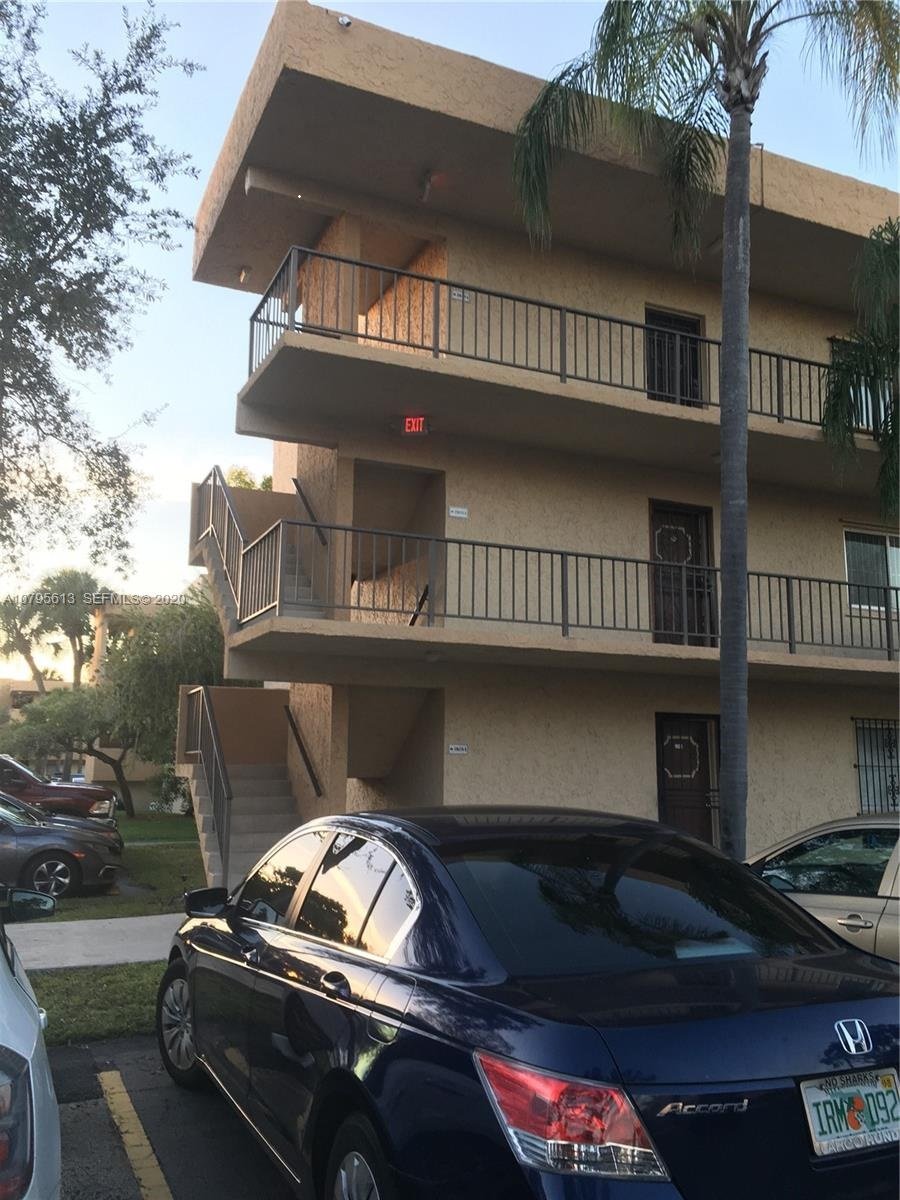 Miami Condo: 8401 SW 107th Ave