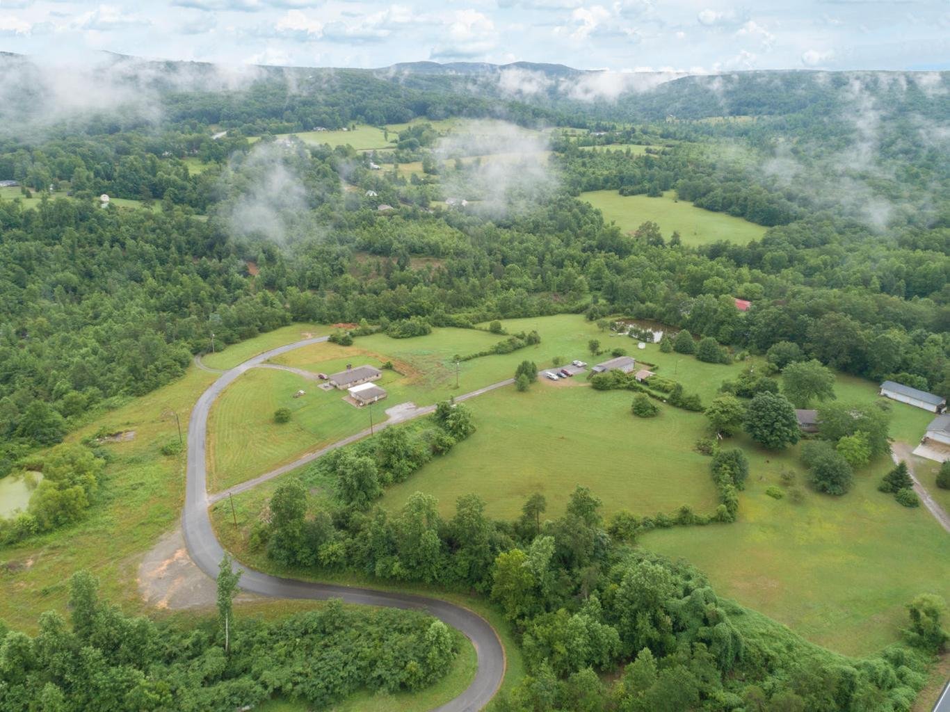 Lookout Mountain Multiplex: 256 Rock Creek rd