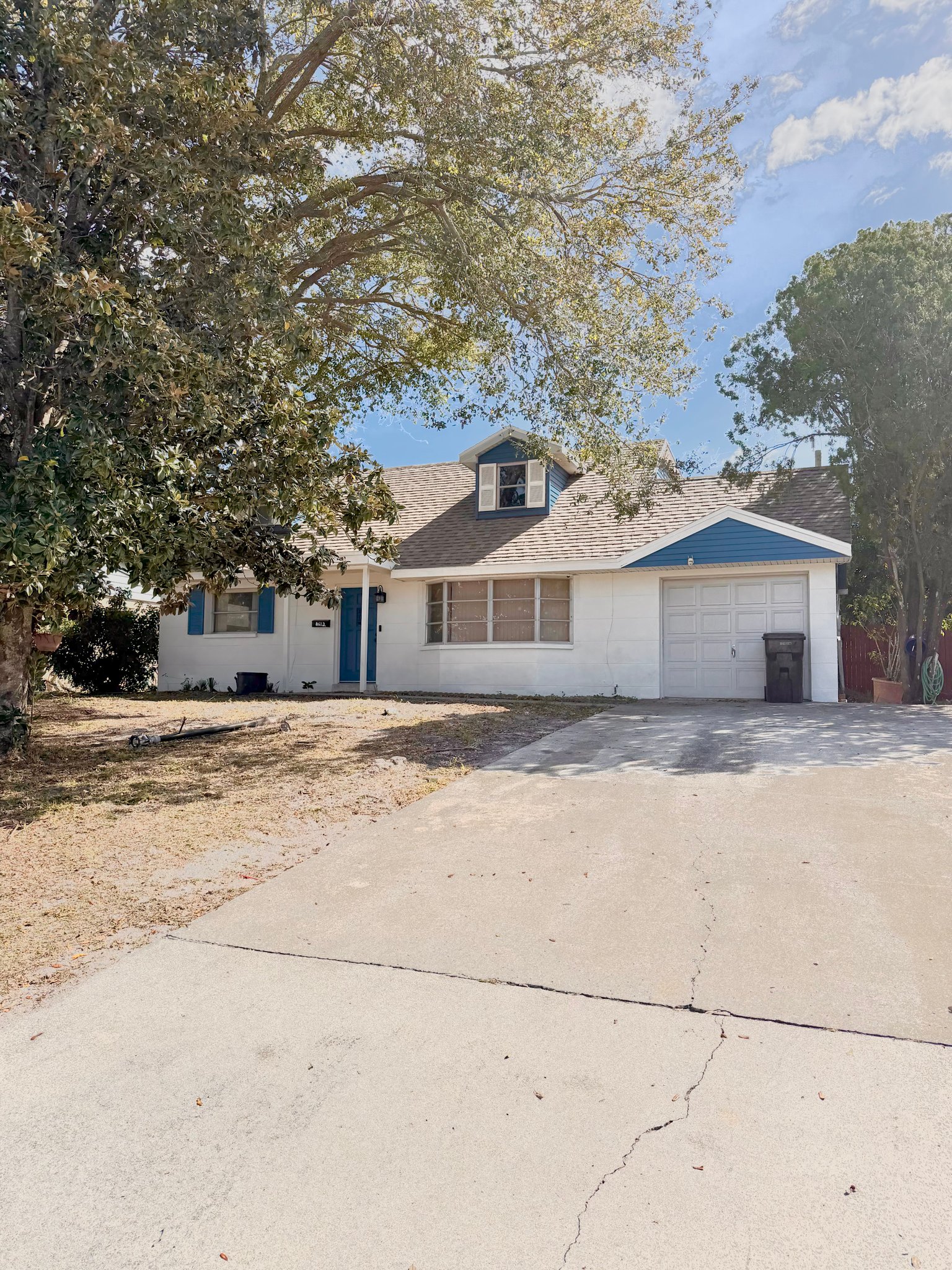Saint Petersburg House: 2612 68th Ave N