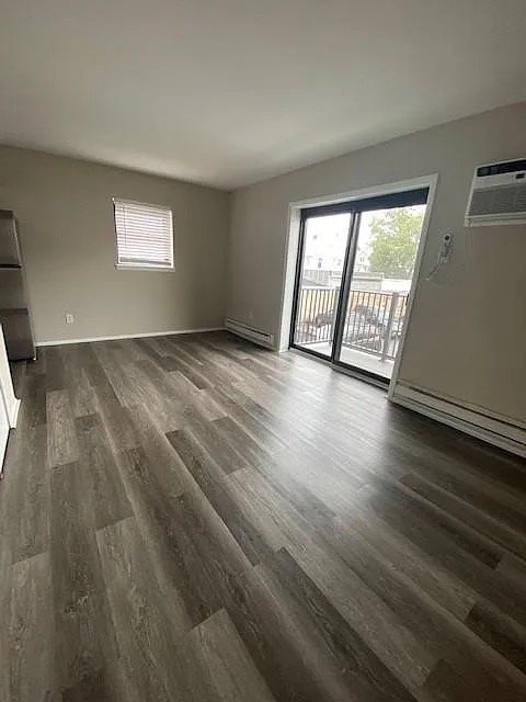 Hackensack Apartment: 107 Hudson St