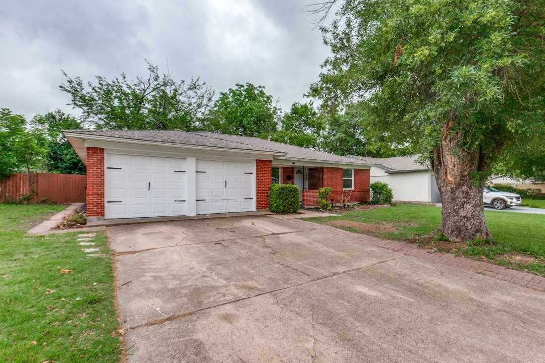 Richardson House: 302 North Cottonwood Drive