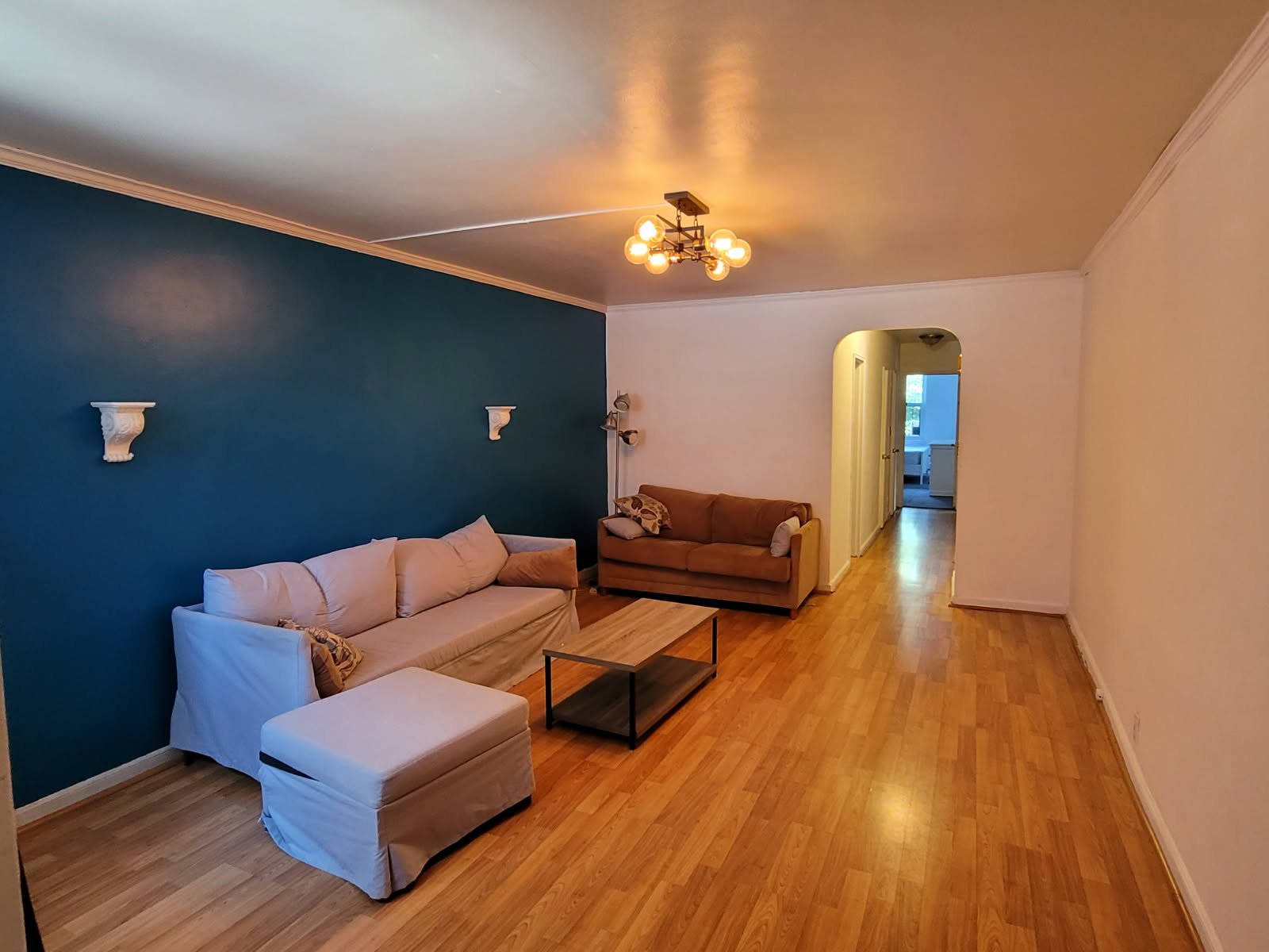 Brooklyn Apartment: 615 E 55th St