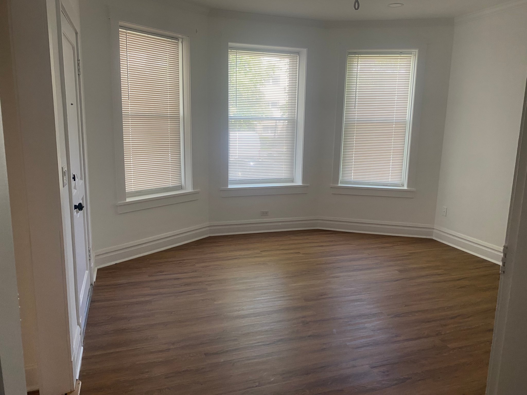 Skokie Apartment: 5207 Galitz St