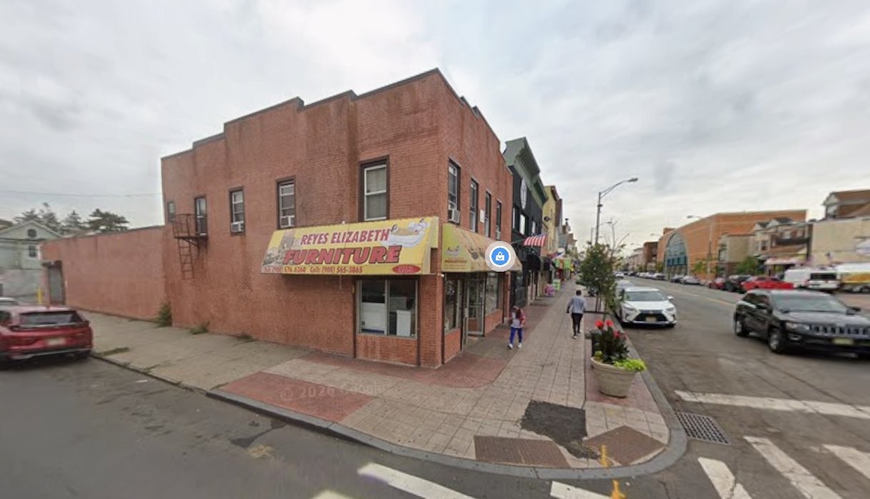 Elizabeth House: 563 Elizabeth Ave