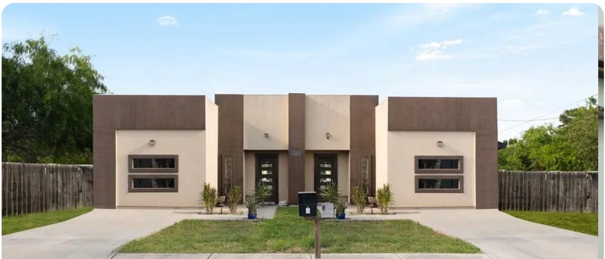 Brownsville Townhome: 537 Wildrose Ln