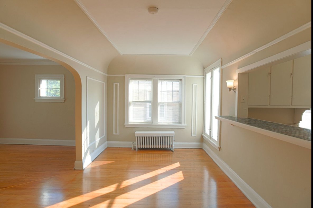 Milwaukee Apartment: 3817 N Humboldt Ave
