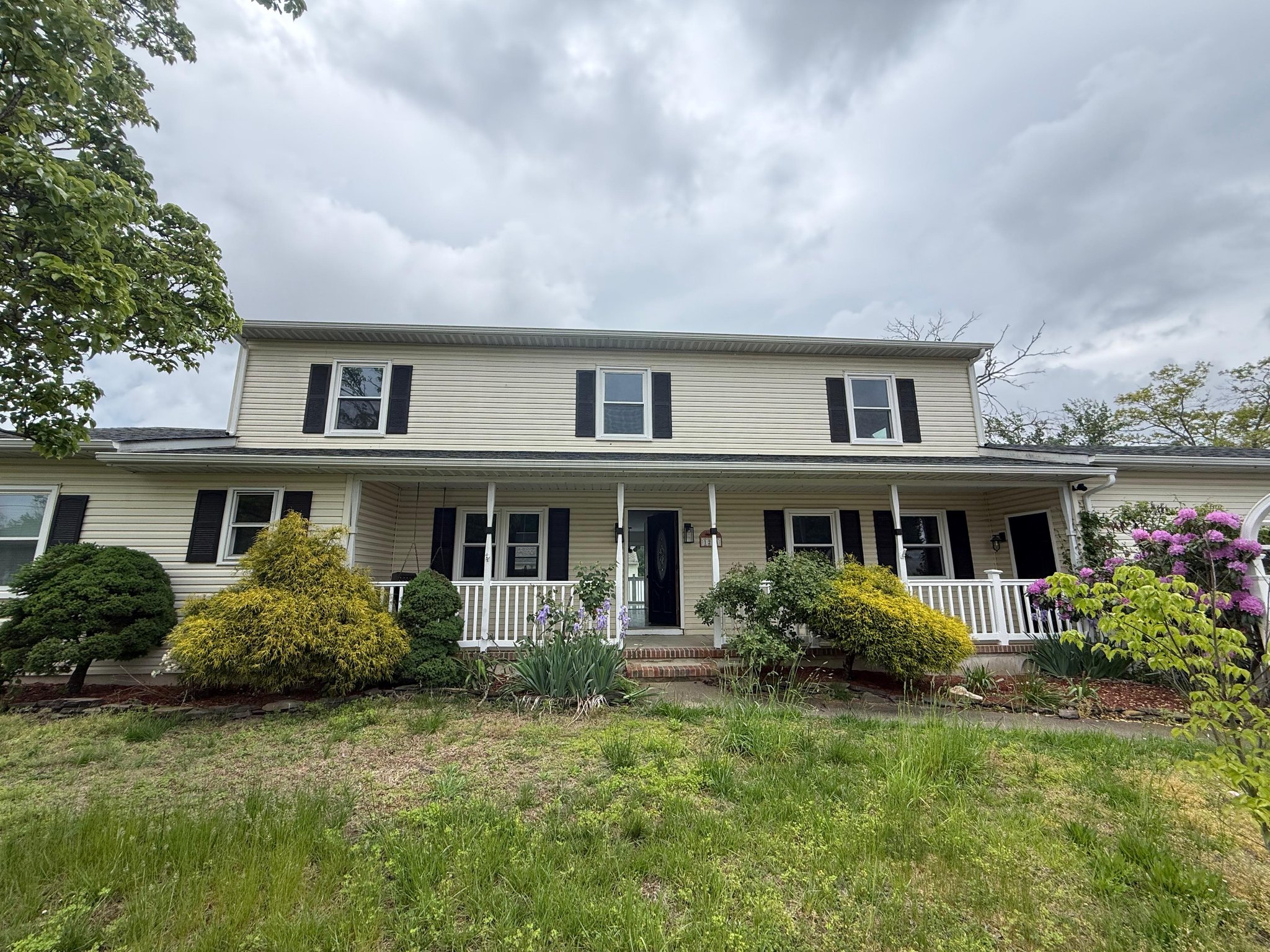 Beachwood House: 1221 Windward Ave
