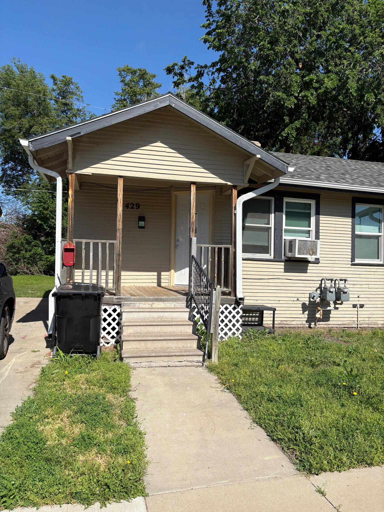 Salina Townhome: 425 Baker St