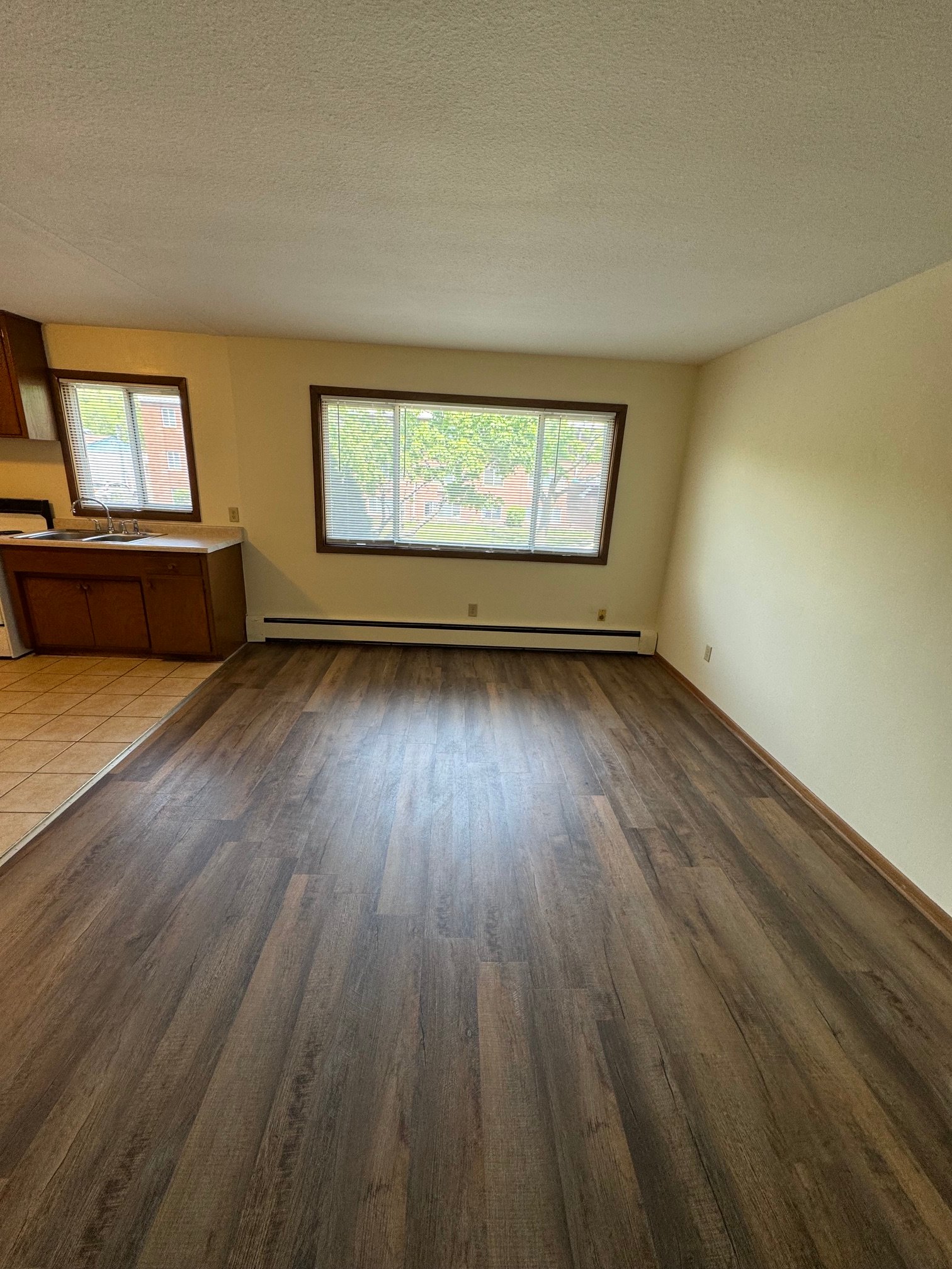 St. Paul Apartment: 464 W. Maryland Ave.
