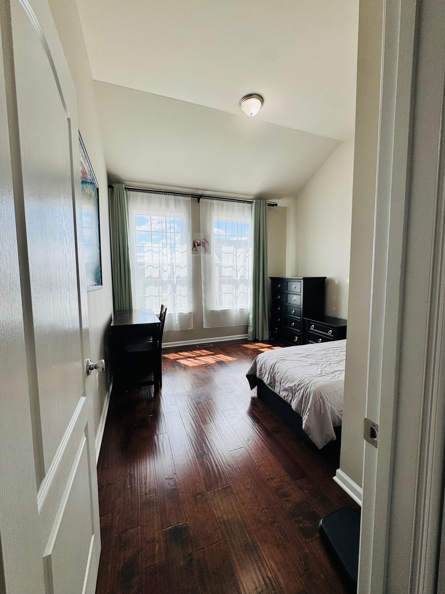 Stafford Townhome: 23 Coulter Ln