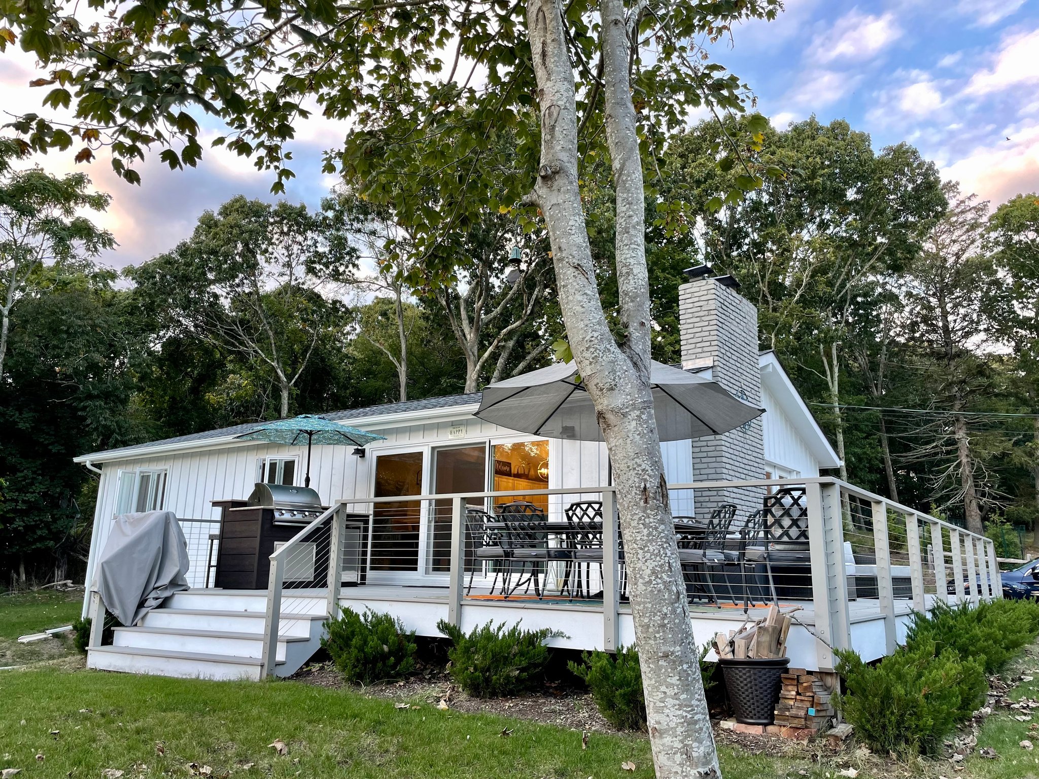 SHELTER ISLAND House: 6 Community Dr.