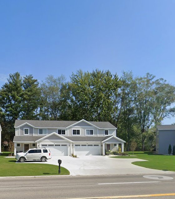 Holland Townhome: 737 Butternut Dr