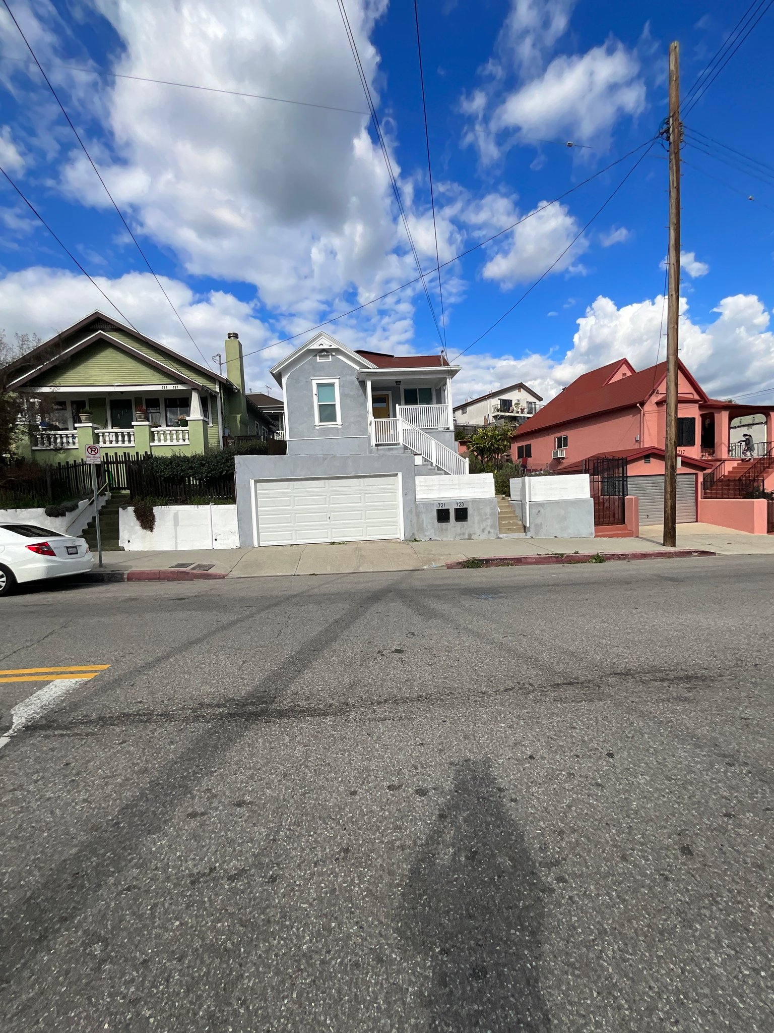 Los Angeles House: 721 Alpine St.