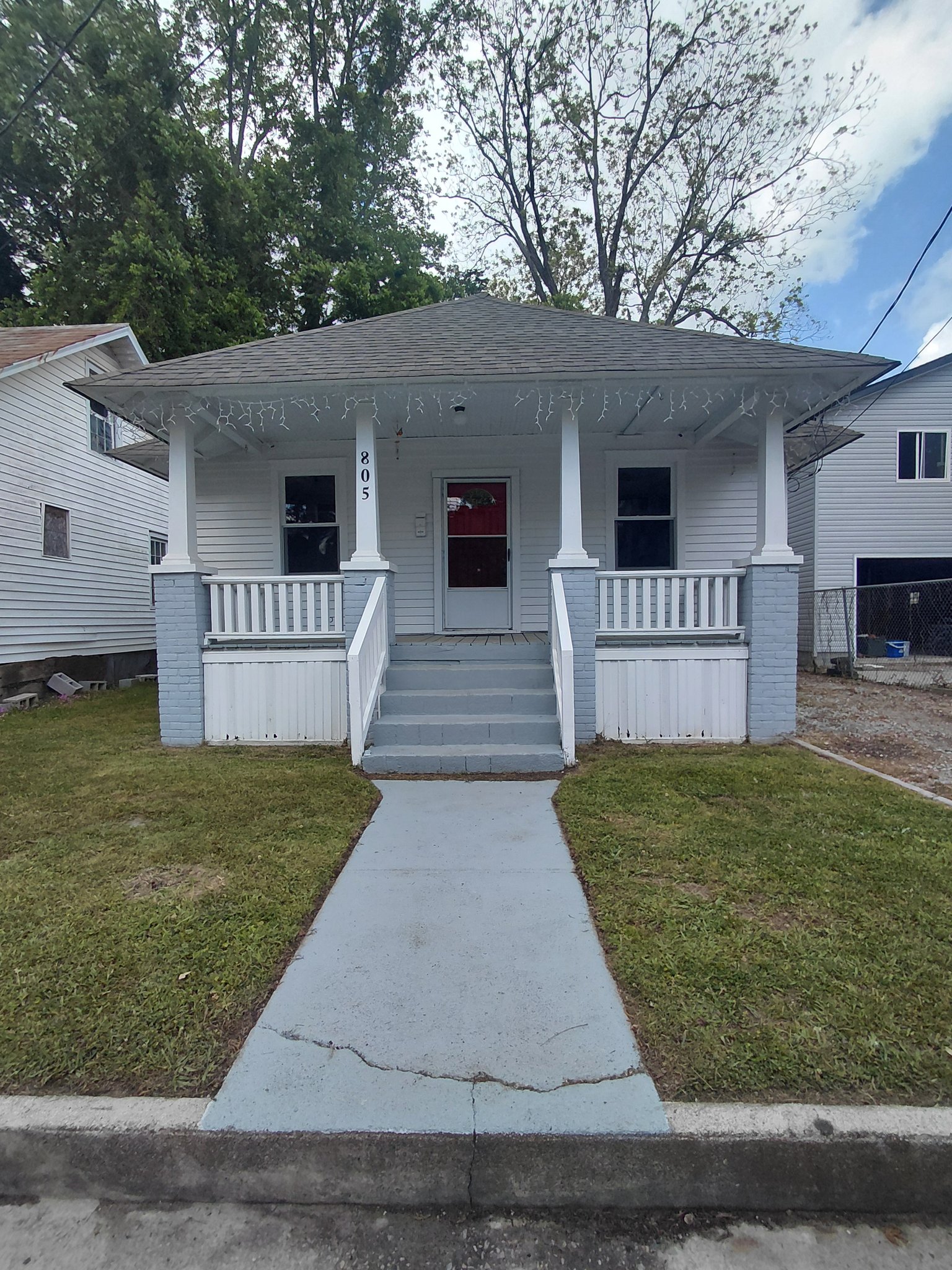Elizabeth City House: 805 Hunter St