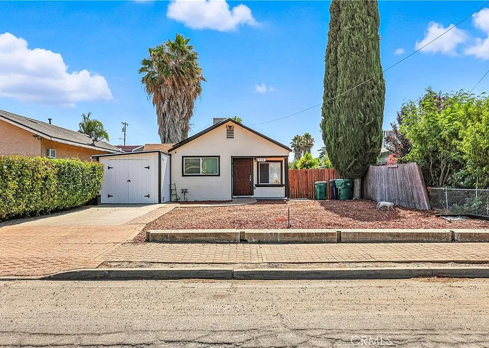 planada House: 478 N sutter street