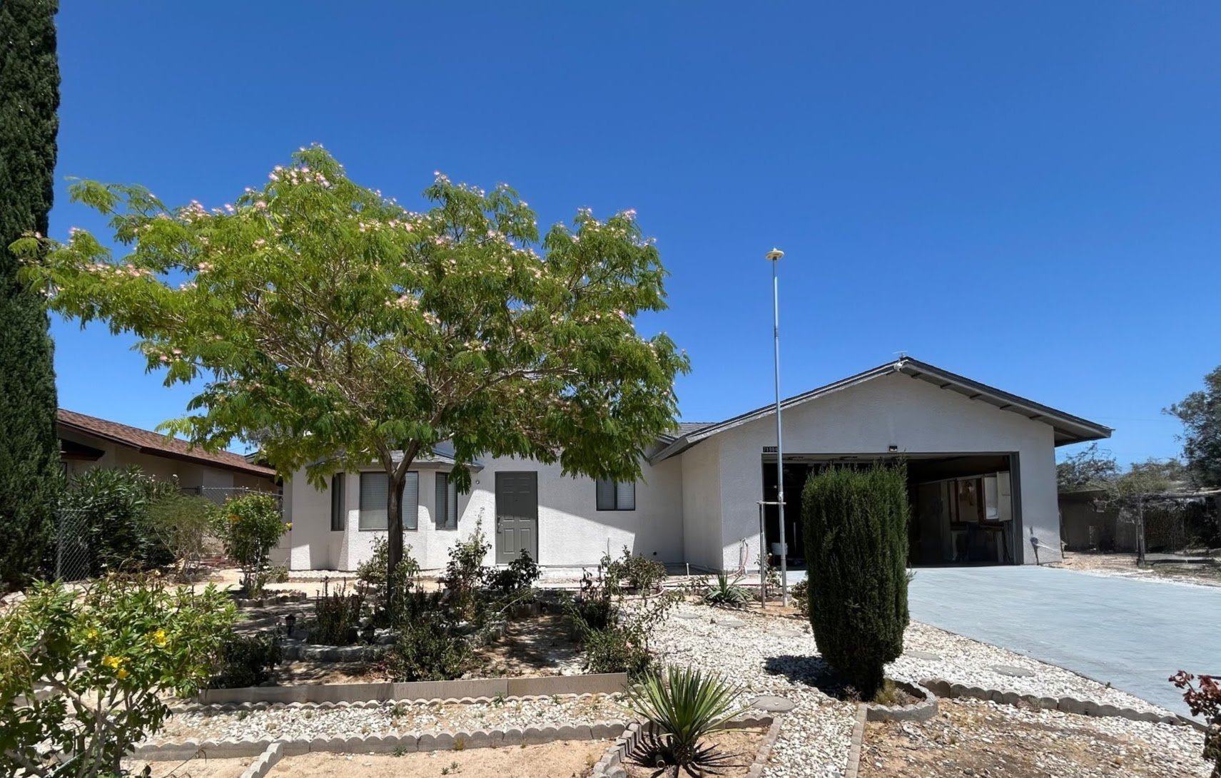 Twentynine Palms House: 71984 Sunnyslope Drive