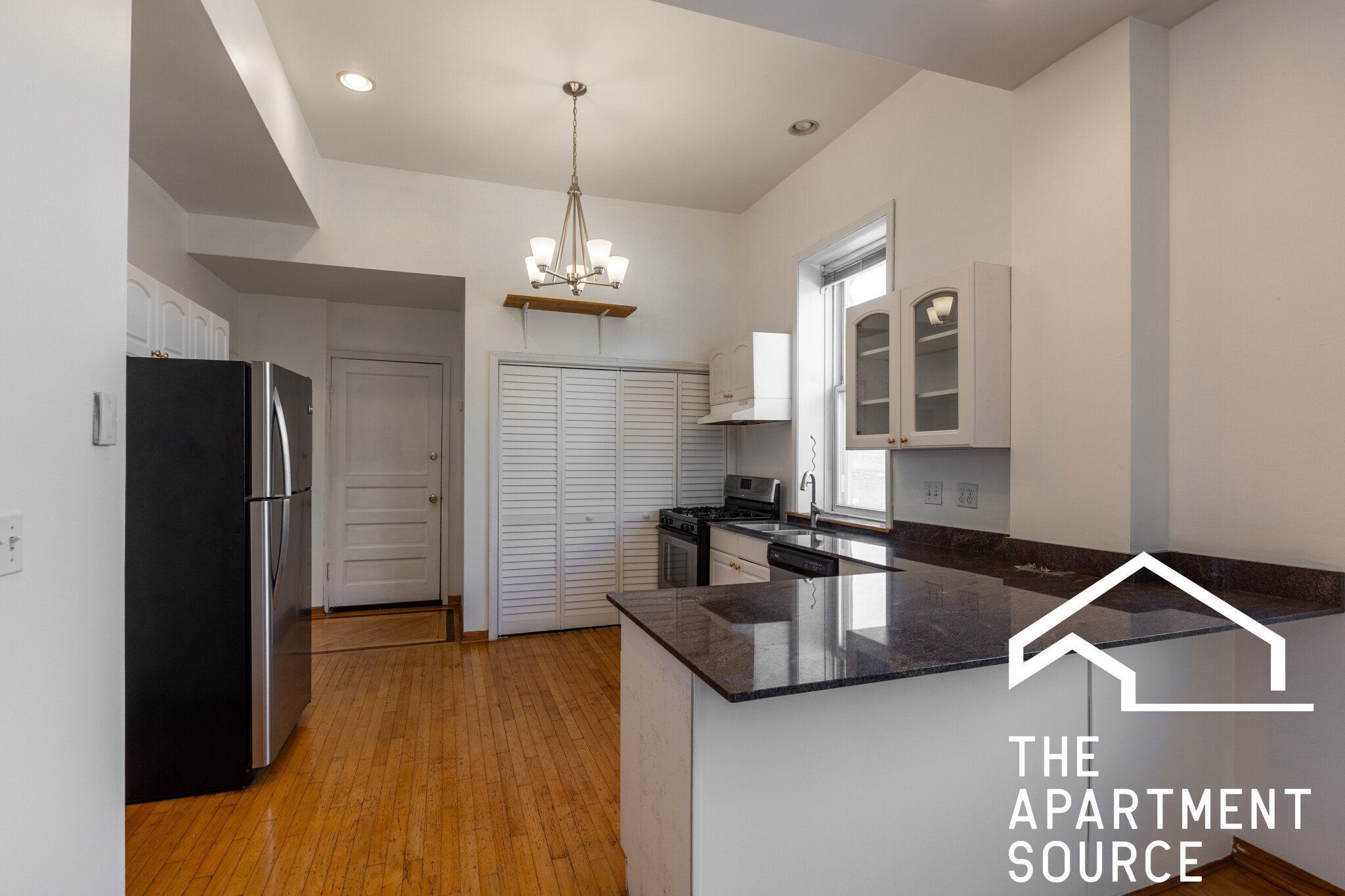CHICAGO Condo: 1759 W SUPERIOR