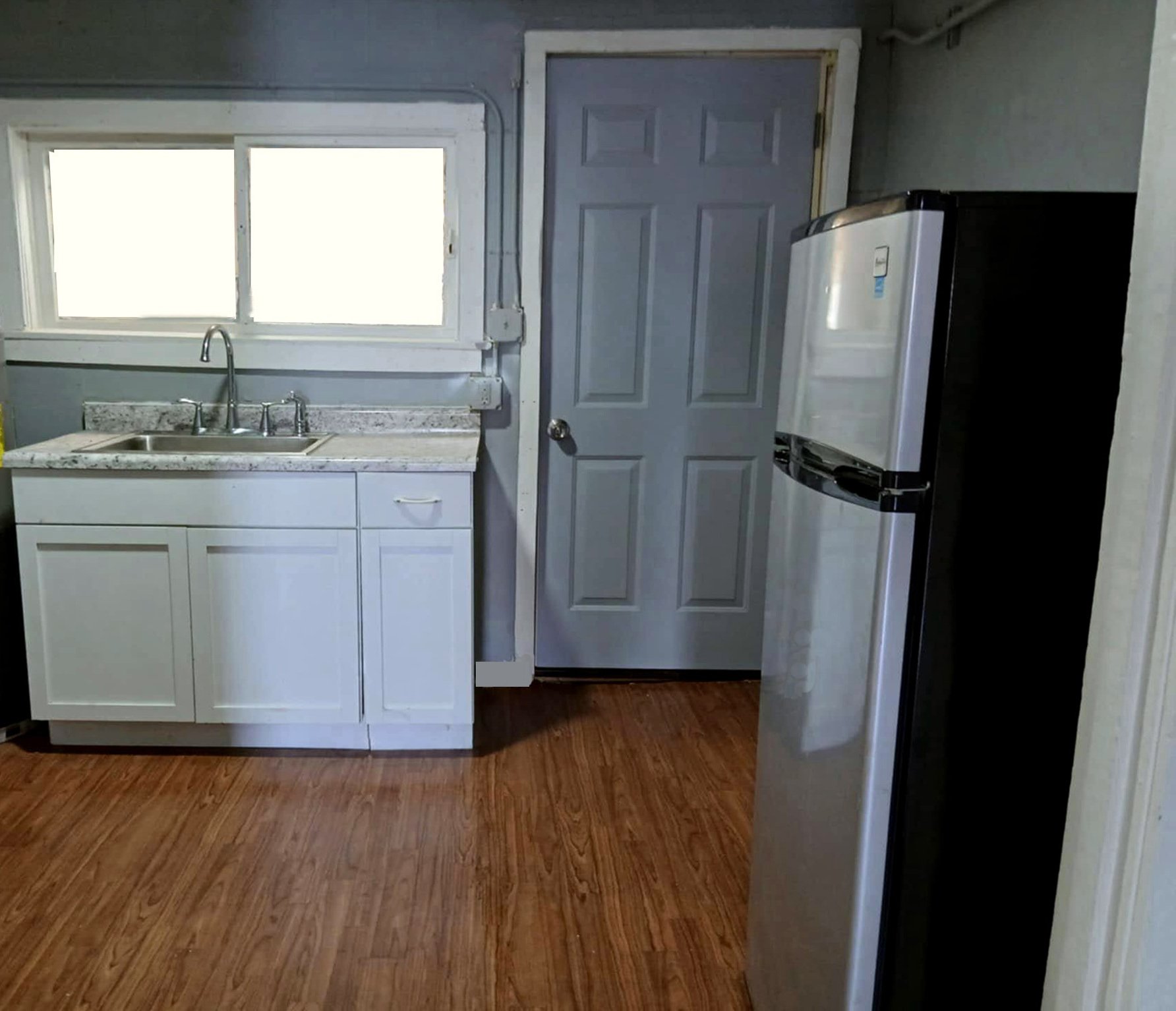 Huntington Condo: 325 Apple Street
