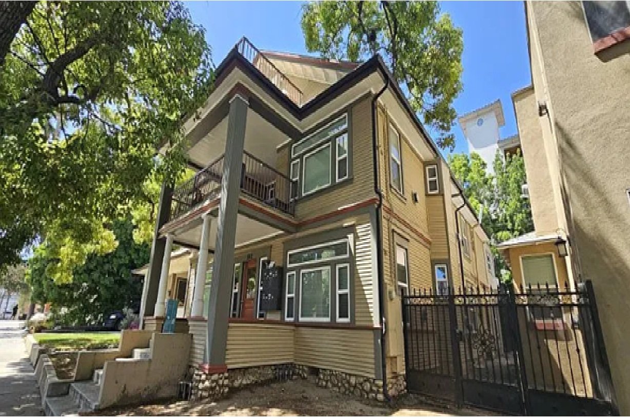 Pasadena Apartment: 161 Chestnut Street