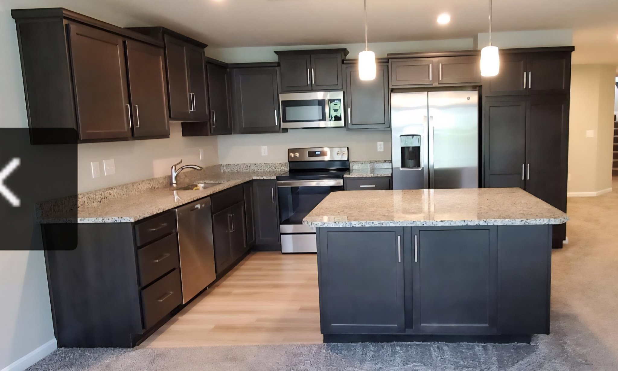 Crescent Springs Condo: 686 Daphne Way