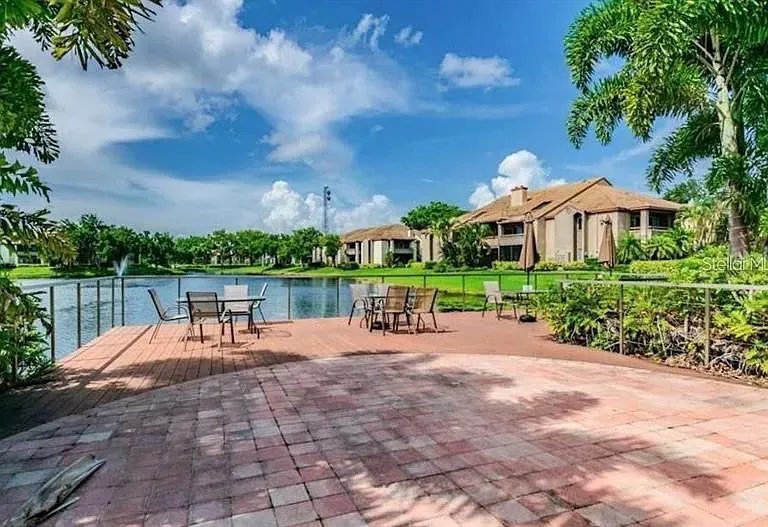 St Pete Condo: 10265 Gandy Blvd N